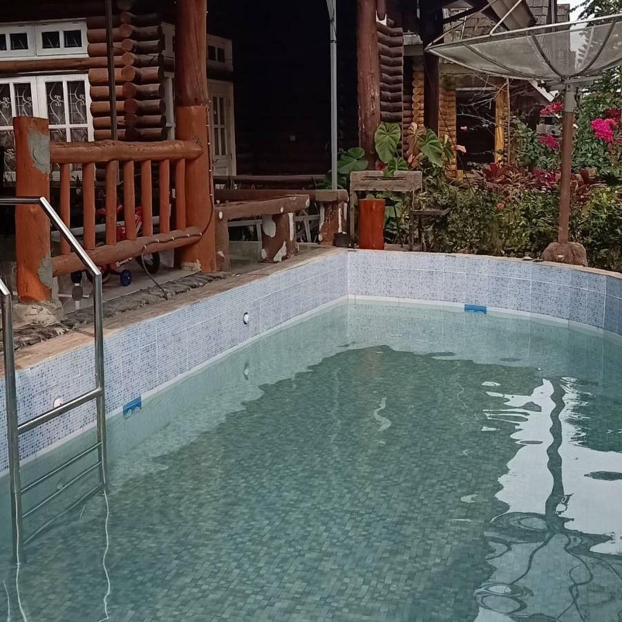 Vila Kota Bunga Private Pool Puncak Esterno foto
